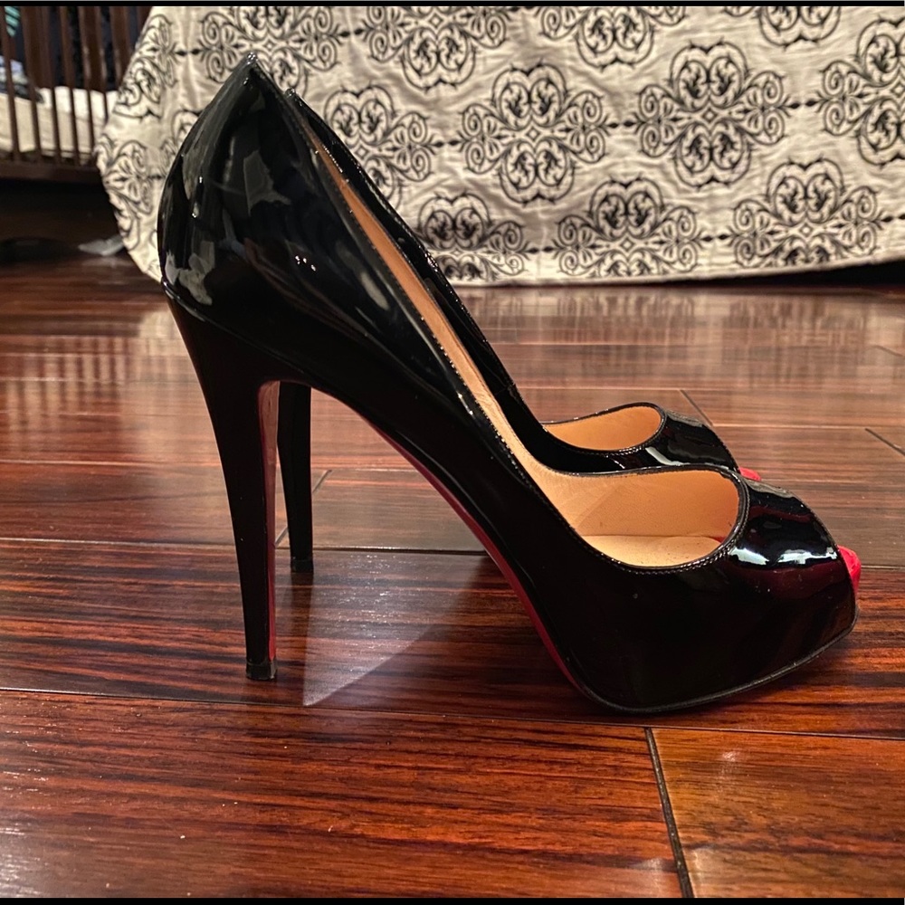 🔥Christian Louboutin🔥100% authentic!!!